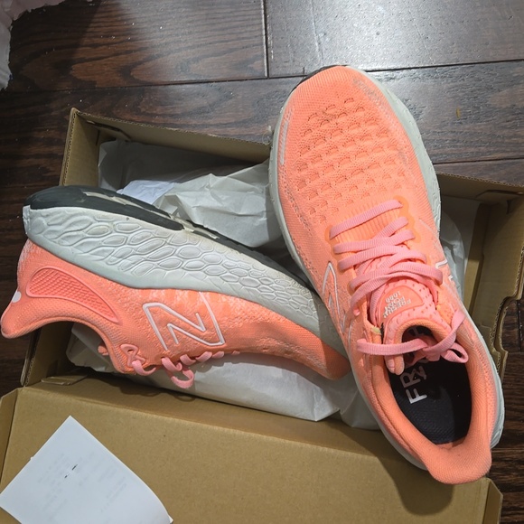 New Balance Fresh Foam 1080v12 - Picture 3 of 5